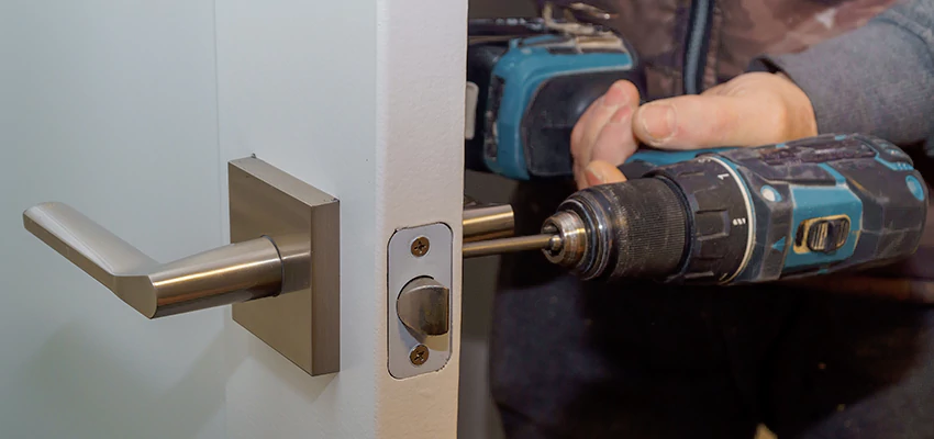 Broken Door Handle Lock Repair in Baldwin Park, California